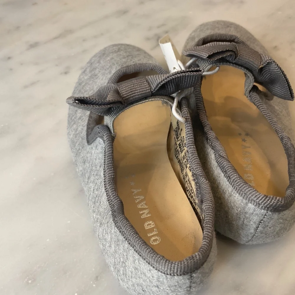 NWT Old Navy Toddler Gray Jersey Ballet Flats Grey Grosgrain Ribbon Bows Size 6